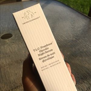 T.L.C Framboos Glycolic Night Serum